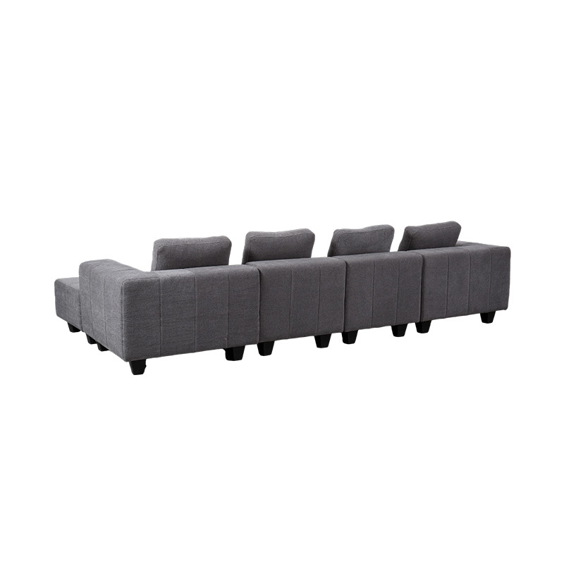 Nagy, moduláris L-alakú kanapé világosszürke szövetből négyzet alakú párnákkal, modern minimalista stílusban Nagy, moduláris L-alakú kanapé világosszürke szövetből négyzet alakú párnákkal, modern minimalista stílusban